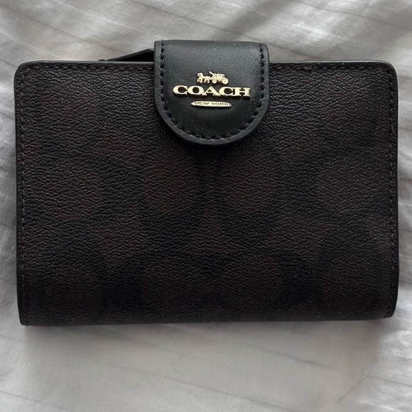Coach Dark Brown Signature Wallet - Picture 1 of 3